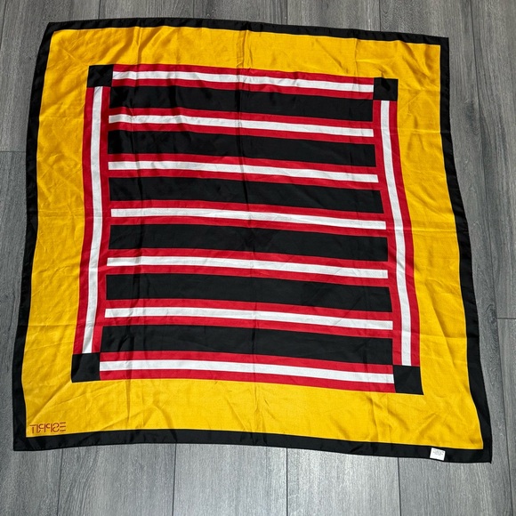 Vintage 1990’s Esprit 100% Silk Scarf Made In Japan Geometric Pattern 35x 35 In - Picture 4 of 5